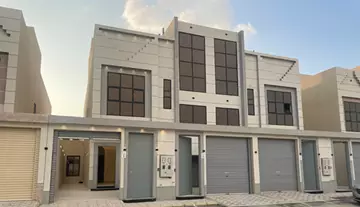 دور مستقل سكني للبيع في حي طويق في غرب الرياض