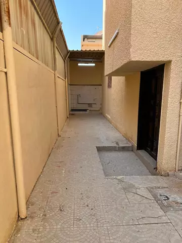 فيلا سكني للإيجار في حي جرير في وسط الرياض