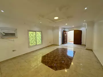 فيلا سكني للبيع في حي الوادي في شمال الرياض