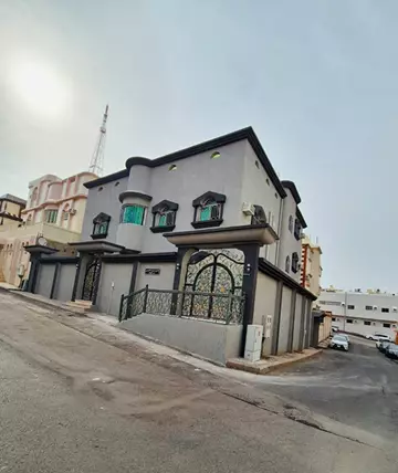 فيلا سكني للبيع في حي القطبية الشرقية في الطائف