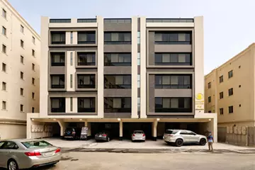 شقة 4 غرف سكني للبيع في حي الروضة في جدة