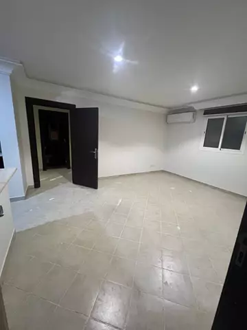 عمارة سكني للبيع في حي العقيق في شمال الرياض