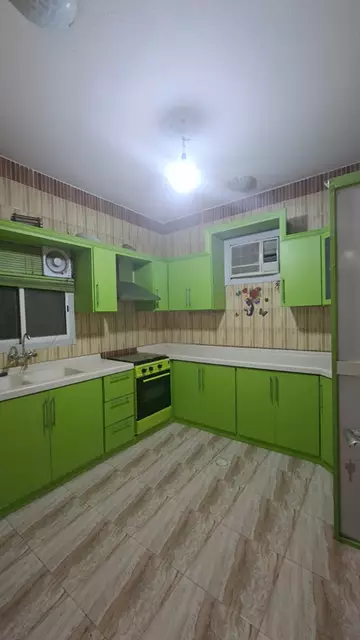 شقة للإيجار بفيلا بحي العزيزية