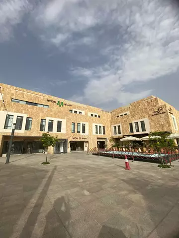 مكتب تجاري للإيجار في حي النرجس في شمال الرياض