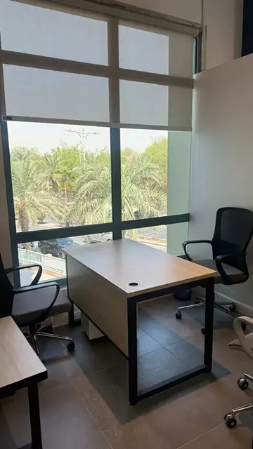 مكتب تجاري للإيجار في حي العارض في شمال الرياض