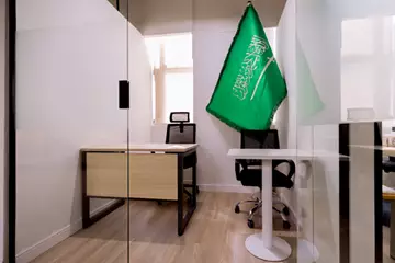 مكتب تجاري للإيجار في حي العارض في شمال الرياض