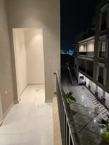 شقه فاخره للايجار بالماجديه فيلج