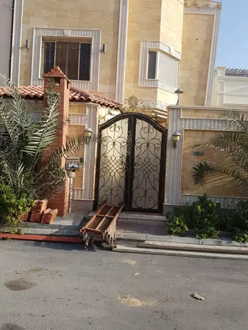 فيلا سكني للبيع في حي القصور في الظهران