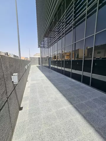مكتب للإيجار في حي الملقا في شمال الرياض