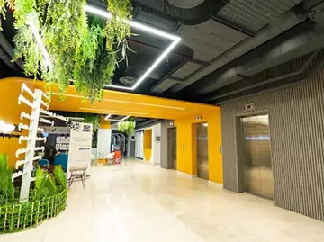 مكاتب تجاريه للإيجار في حي السويدي العارض السليمانيه في غرب الرياض