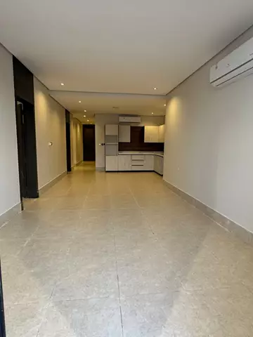 شقة سكني للبيع في حي التحلية في الخبر