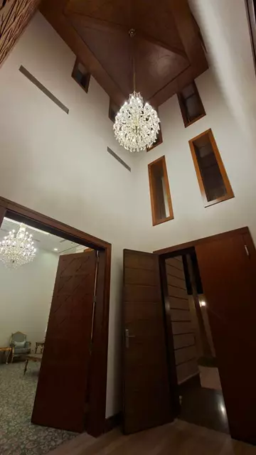 فيلا للإيجار أو للبيع في حي الملقا