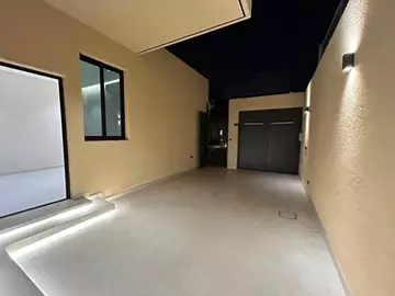 دور مستقل سكني للإيجار في حي النرجس في شمال الرياض