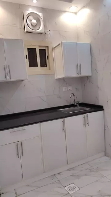 غرفة استديو سكني للإيجار في حي مريخ في جدة