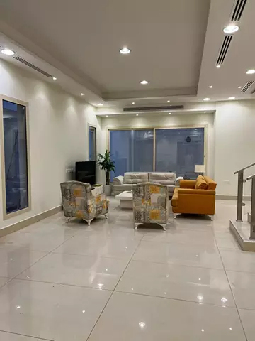 فيلا سكني للإيجار في حي الياسمين في شمال الرياض
