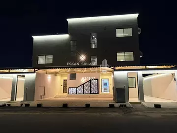 شقة روف - صامطة - حي الاسكان ( الورود)