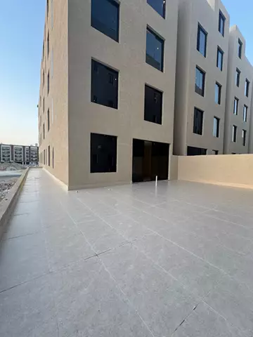 شقة سكني للبيع في حي التحلية في الخبر