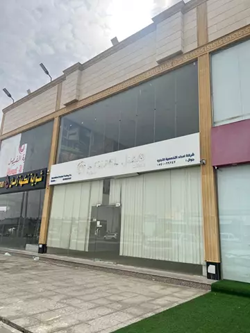 معرض تجاري للإيجار في حي الحمدانية