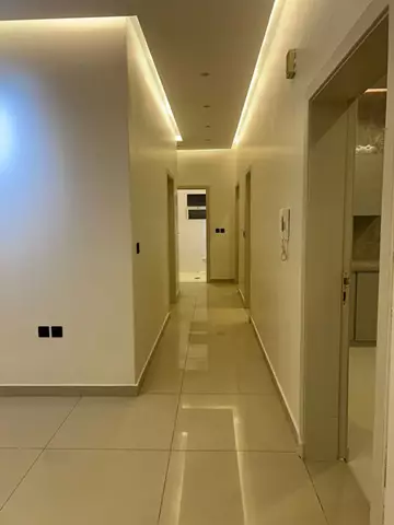 دور مستقل سكني للإيجار في حي الياسمين في شمال الرياض