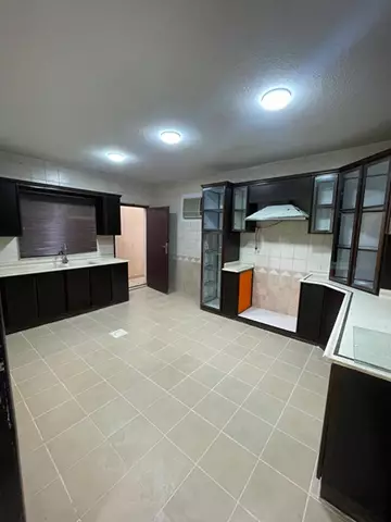 شقة سكني للإيجار في حي العقيق في شمال الرياض