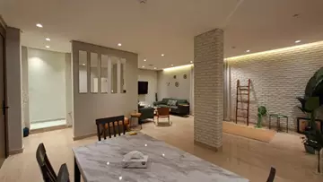 شقه فاخره للايجار بحي الملقا